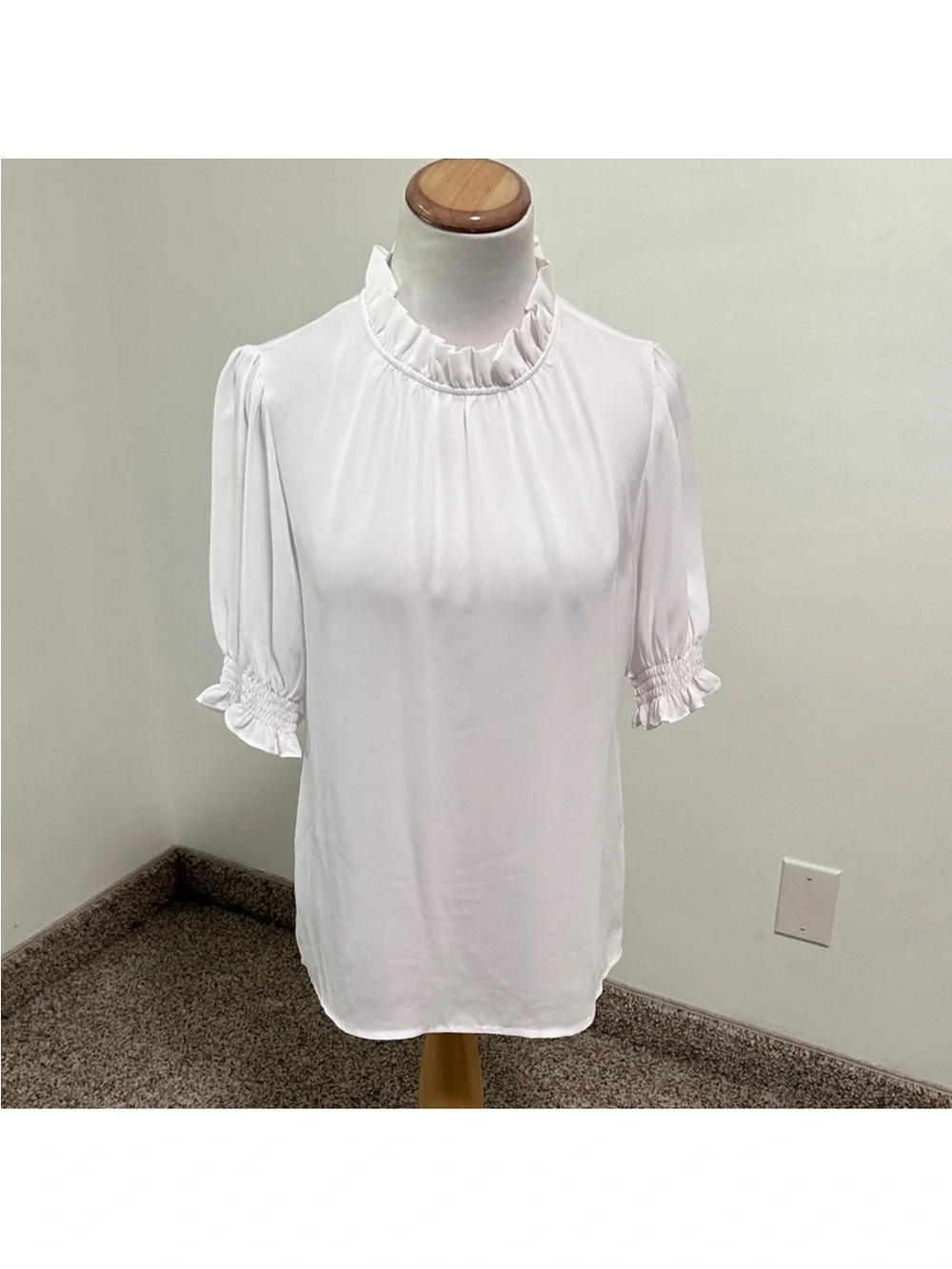 🌴 Bundle of 6 Woman’s Blouses Size Small